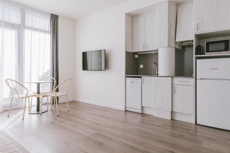 Deluxe Apartment image 4