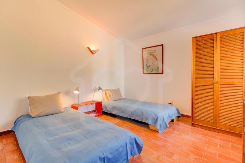 Villas2go2 Praia da Marinha - image 21