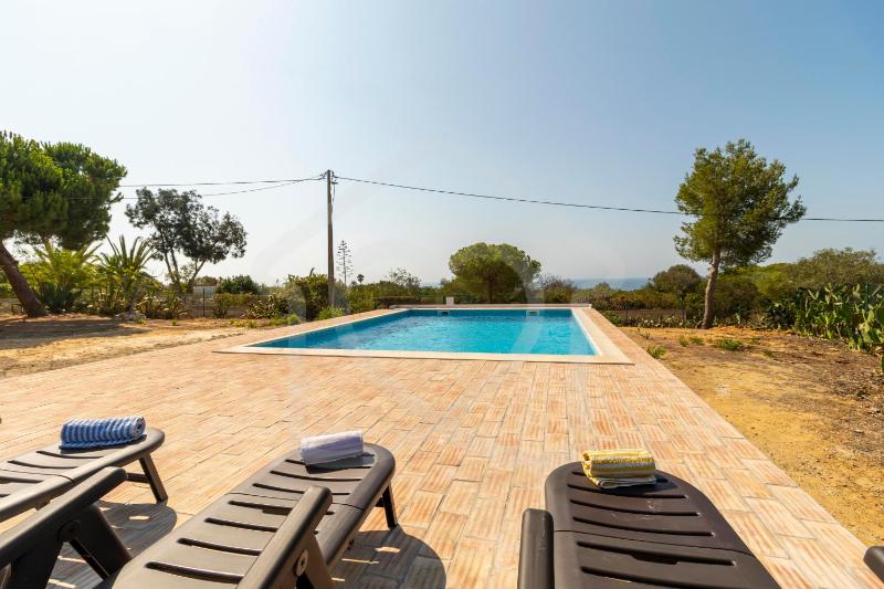 Villas2go2 Praia da Marinha - image 24