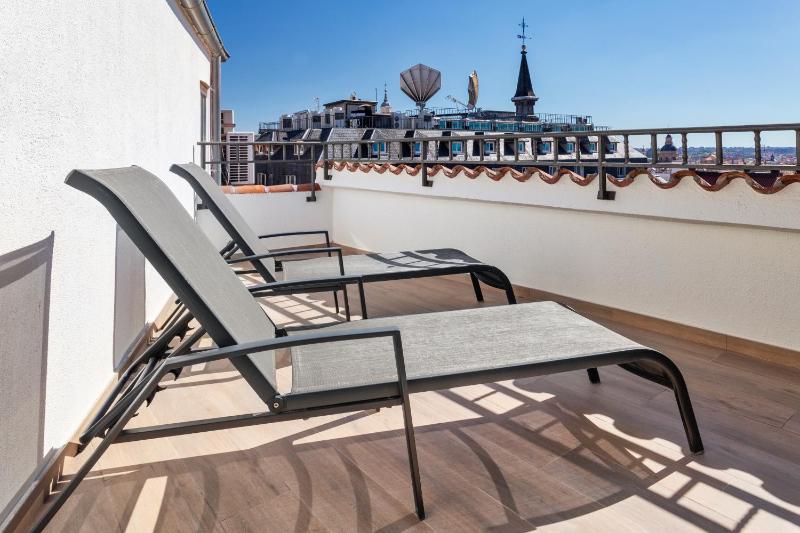 Junior Suite with Terrace image 3