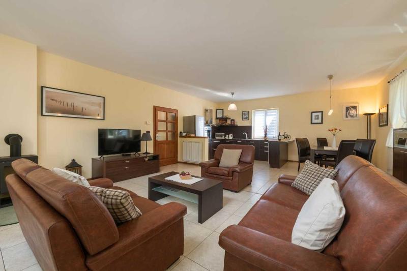 Three-Bedroom Holiday Home  image 2