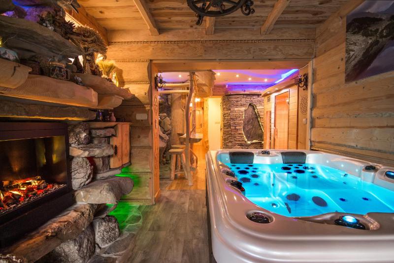 Willa Przy Dolinie Kościeliskiej - Prywatne Jacuzzi & Sauna - image 4
