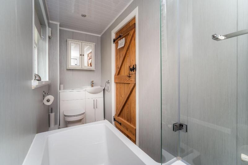 Acorn Cottage - image 11
