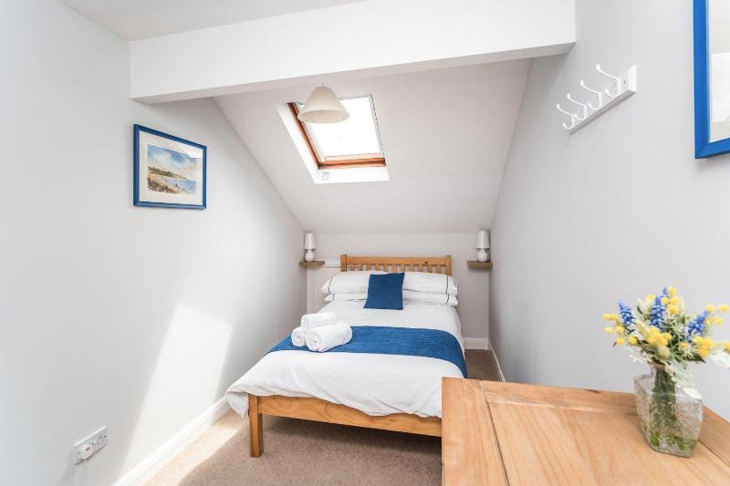 Alban Rise - image 20