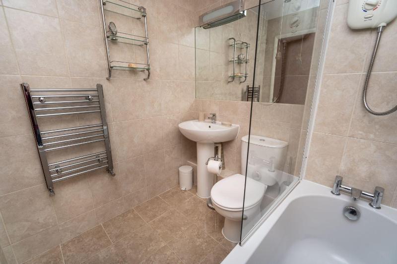 Quaver Cottage - image 21