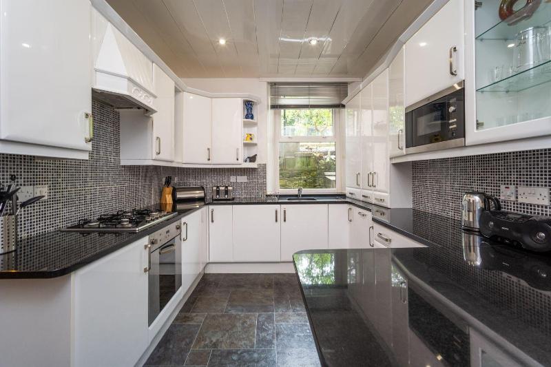 The Ridgeway - image 6