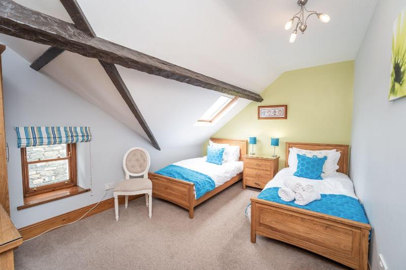 Bridge House Apartment 3 - image 15