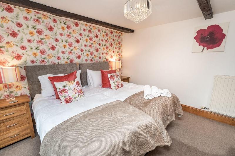 Bridge House Apartment 2 - image 15
