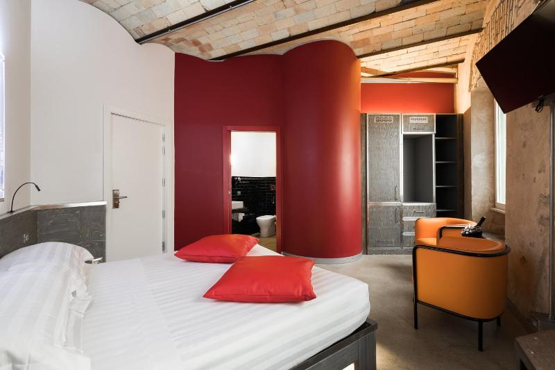 Design Comfort Double or Twin Room image 4
