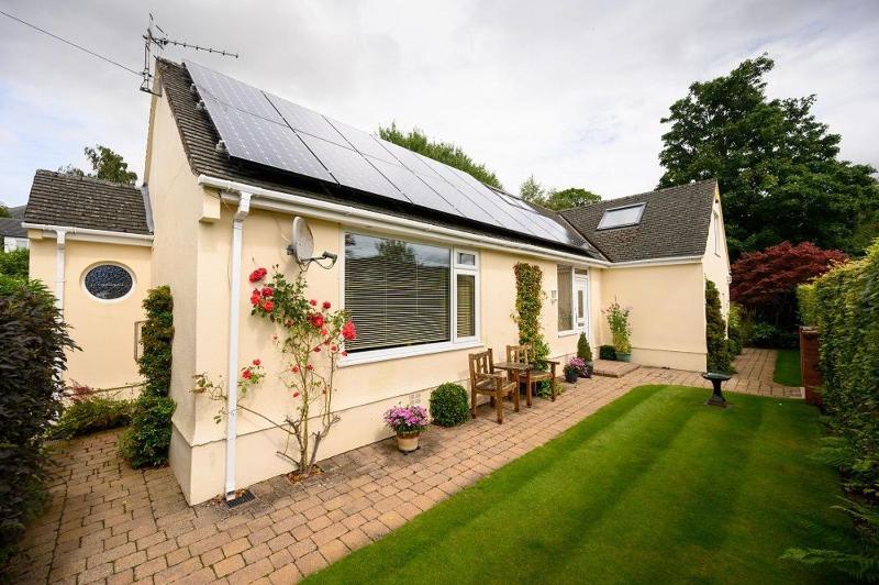 Crosthwaite Gardens - image 1