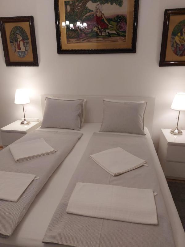 Melinda Apartment 2 - image 12