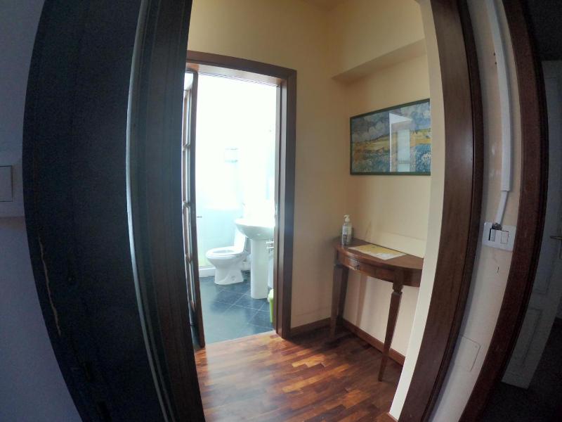 Twin Room with Shared Bathroom image 3