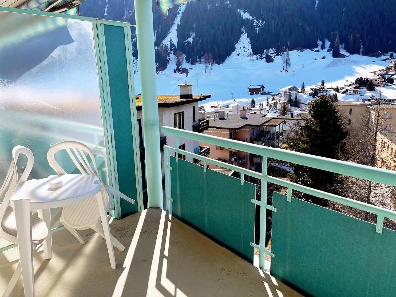 Double Room with Balcony image 3