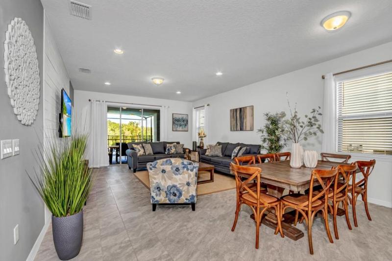 Luxury Home 7 Bedrooms Near Disney! villa - image 7