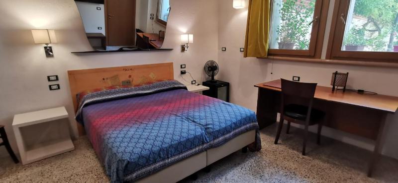 Double or Twin Room - Disability Access image 1
