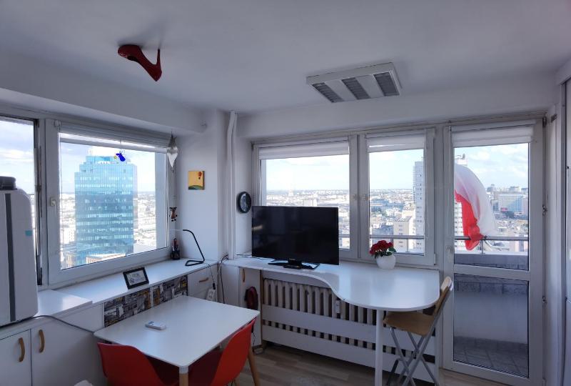 Apartment with City View image 4