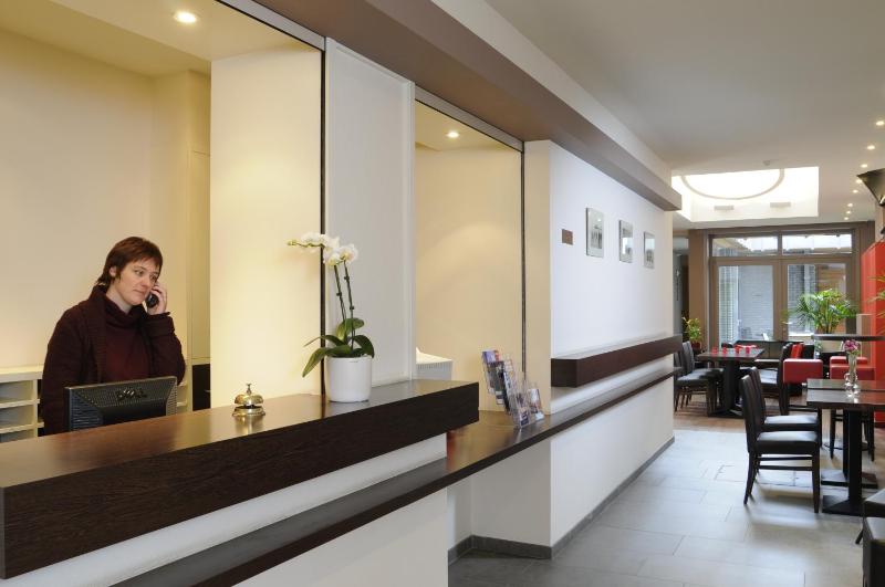 Hotel Du Commerce - image 6