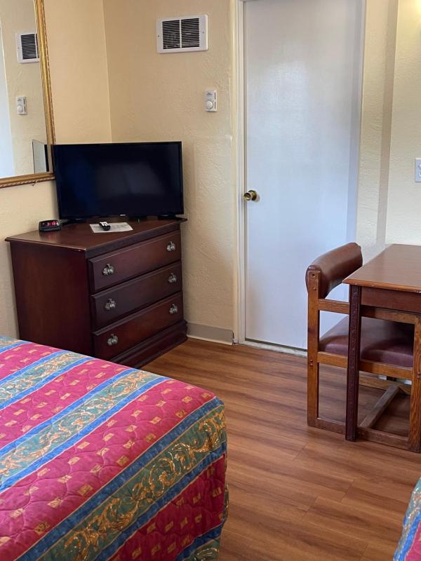 King Room image 2