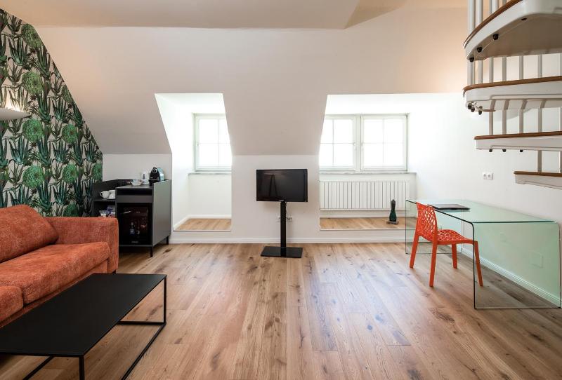Classic Triple Room image 1