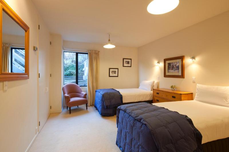 Spinnaker Bay Apartments - image 46