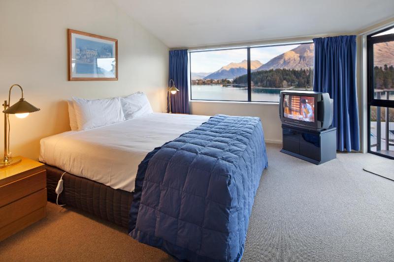 Spinnaker Bay Apartments - image 44