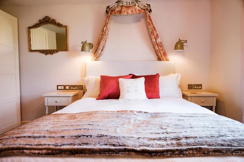 Cosy Double Room image 2