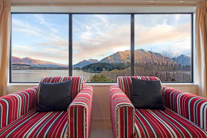 Spinnaker Bay Apartments - image 45