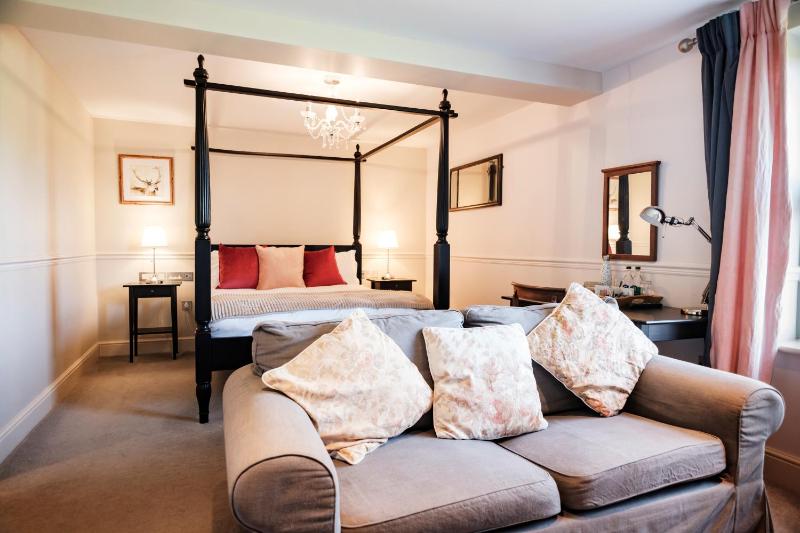 Superior Double Room image 3