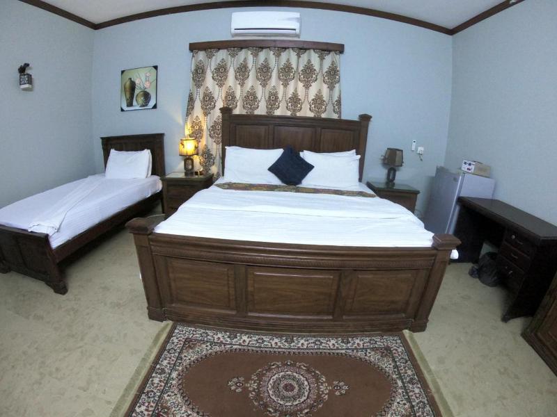 Comfort Triple Room image 2