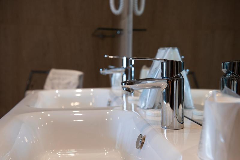 Suite with Spa Bath image 2