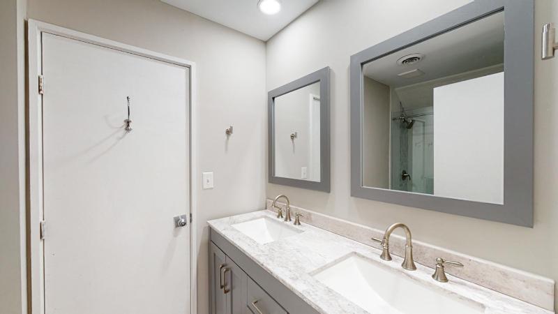 729 Queens Grant - image 10