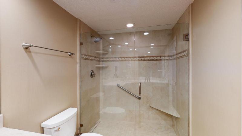 5207 Hampton Place South - image 18