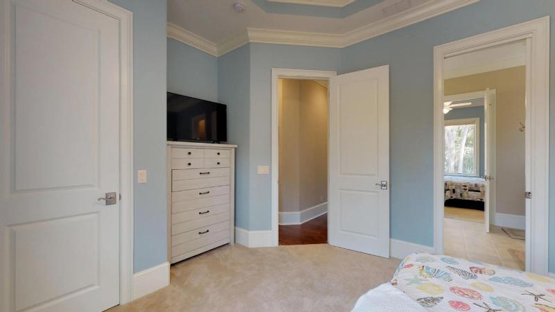 5 Rum Row - image 11