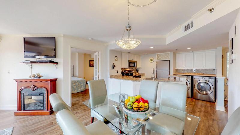 2215 Villamare - image 6