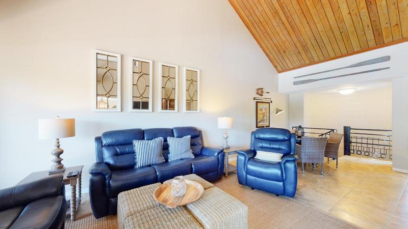 11 Beach Villas - image 16