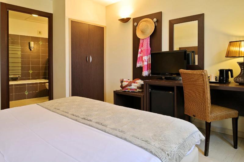 Comfort Double Room image 3