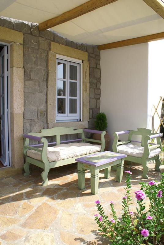 One-Bedroom Apartment with Sea View image 1