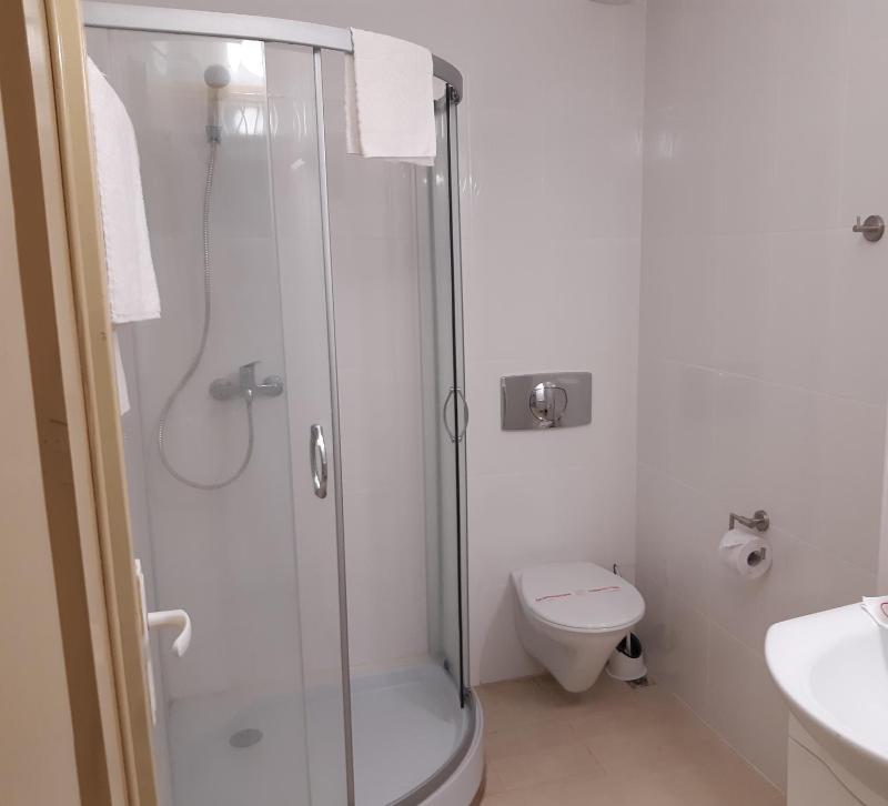 One-Bedroom Apartment with Sea View image 2