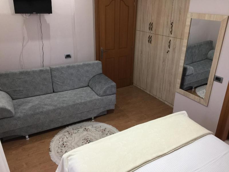 Apartment image 3