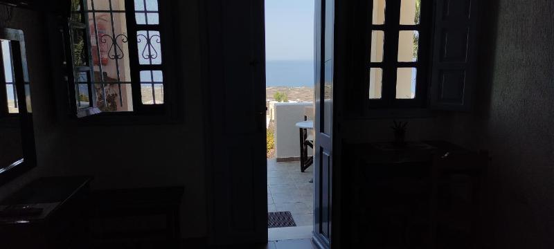 Studio (2 Adults) with Panoramic Sea View image 4