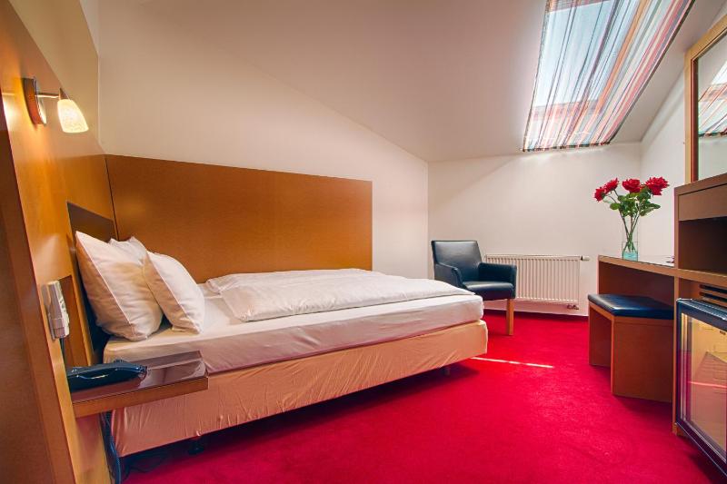 Theatrino Hotel - image 8