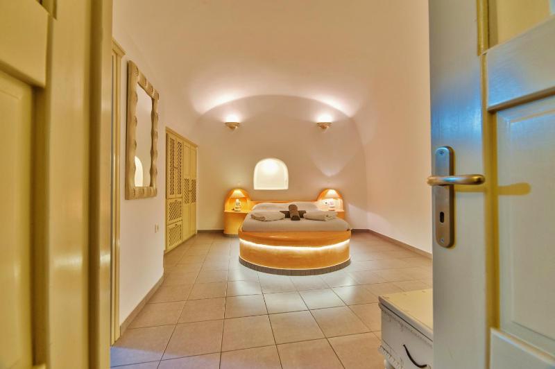 Chroma Suites - image 3