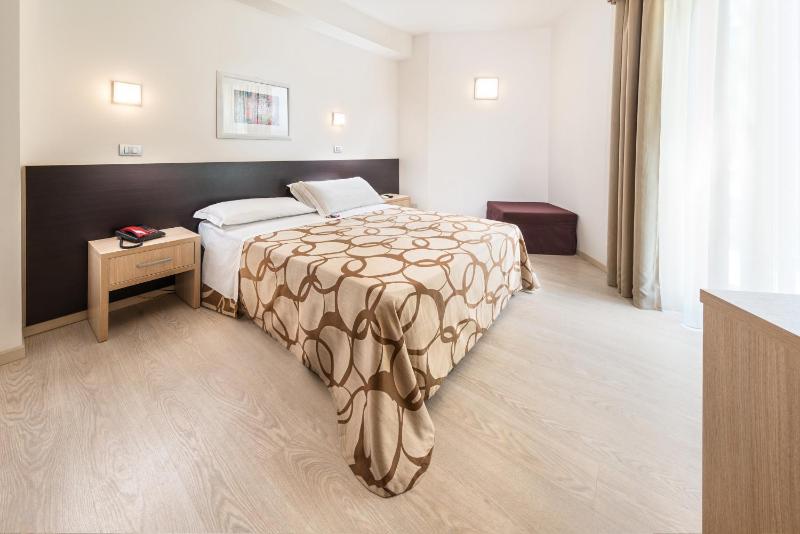 Hotel Fenix - image 23