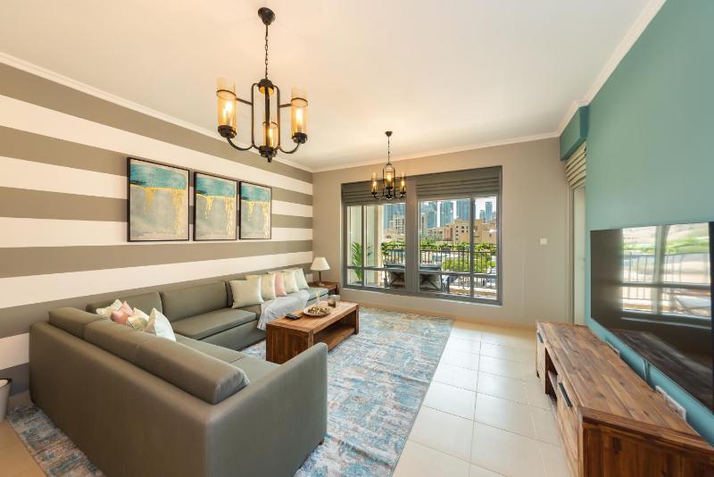 One-Bedroom Apartment image 1