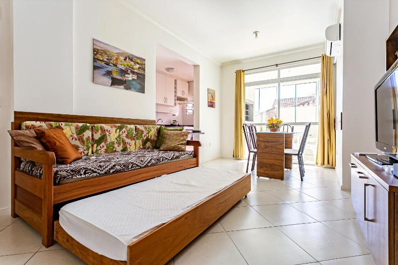 Apto 2 Suites Ideal Para famílias 30m do mar - image 4