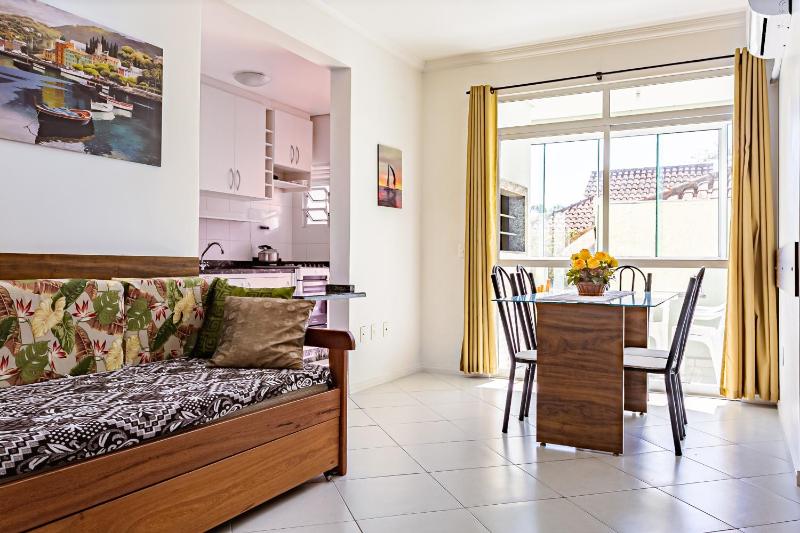 Apto 2 Suites Ideal Para famílias 30m do mar - image 7