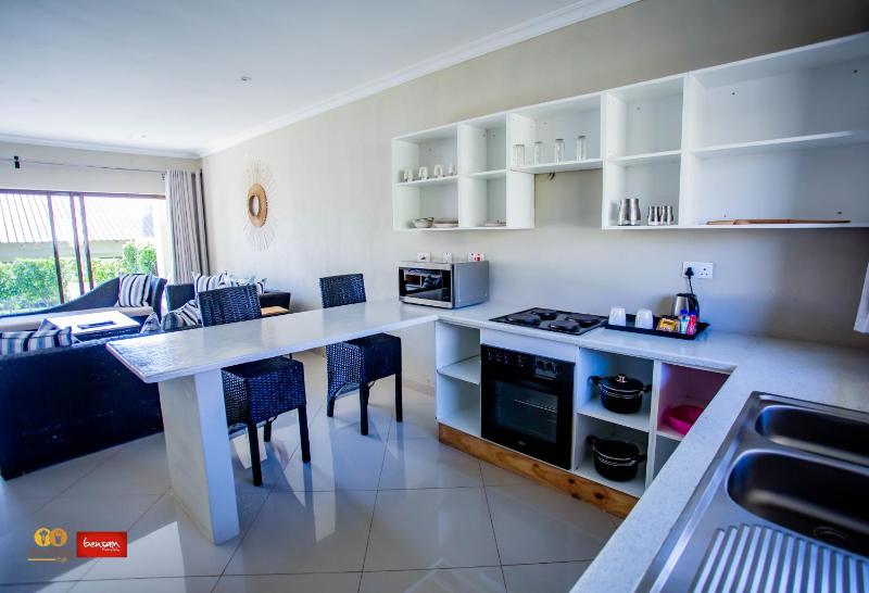 Douglas Lodge & Apartments - image 11