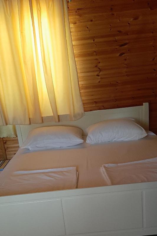 Quadruple Room with Bathroom image 2