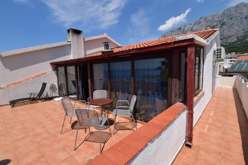 Two-Bedroom Apartment with Sea View image 3