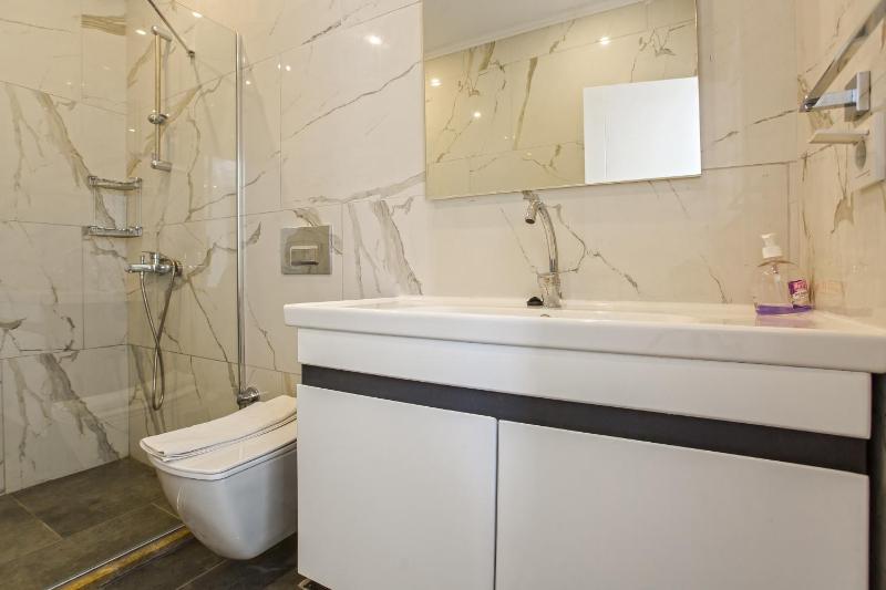 Nur Suites & Hotels - image 34